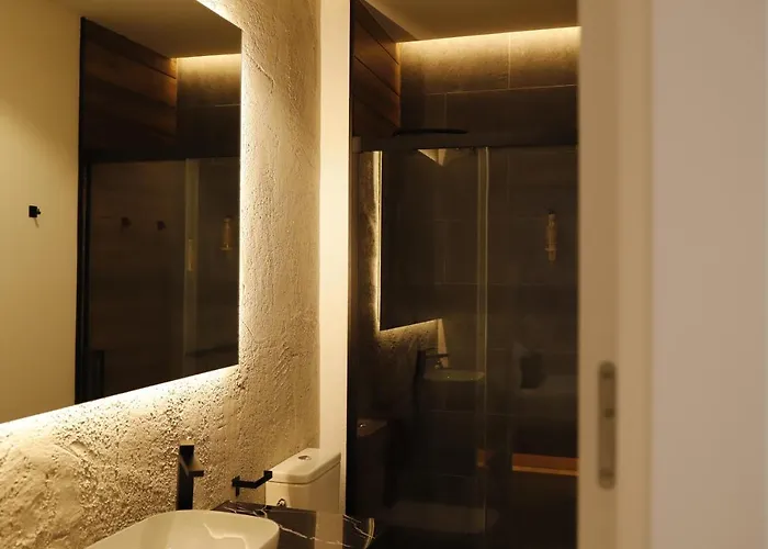 Medina Homes Puente 4*