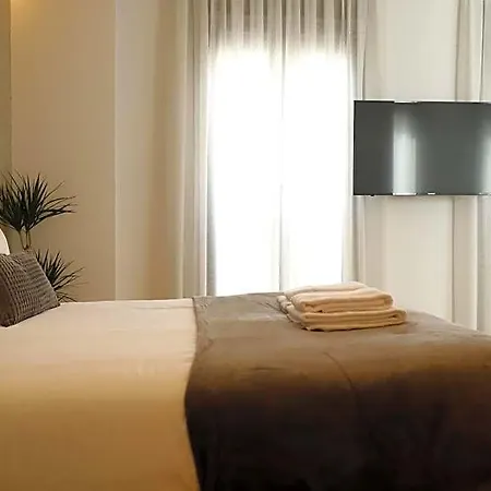Medina Homes Puente 4*