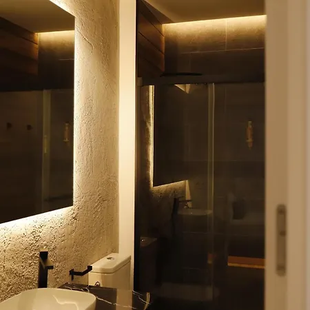 Medina Homes Puente 4*