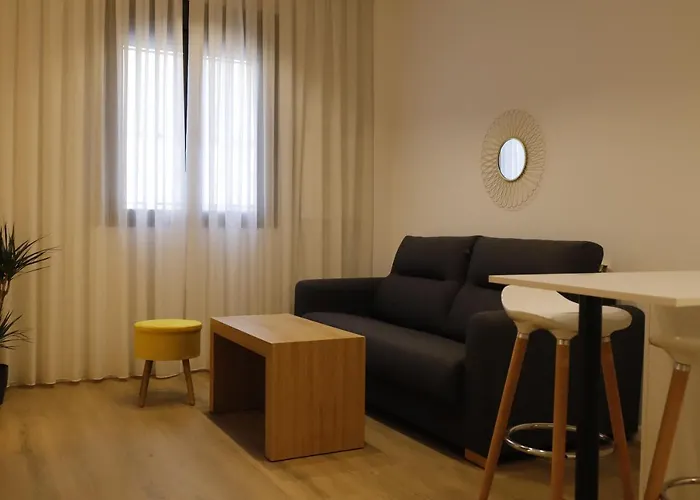 Medina Homes Puente 4*